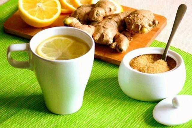 Tea with ginger and lemon