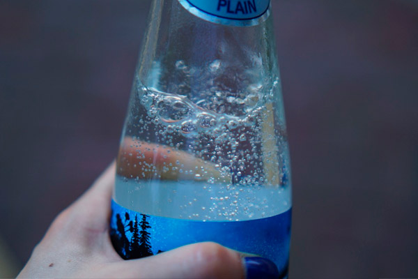 With gastric flu, carbonated water is not the best choice