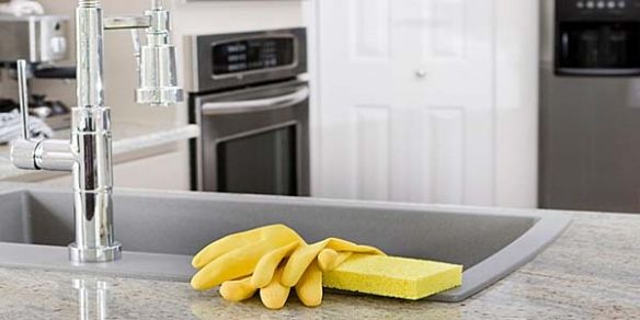 Clean kitchen sponges